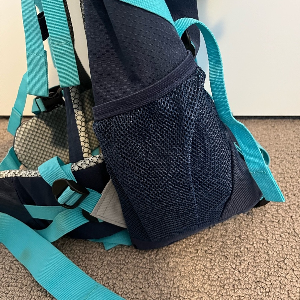 High Sierra Piton 30L Backpack - Picture 3 of 3